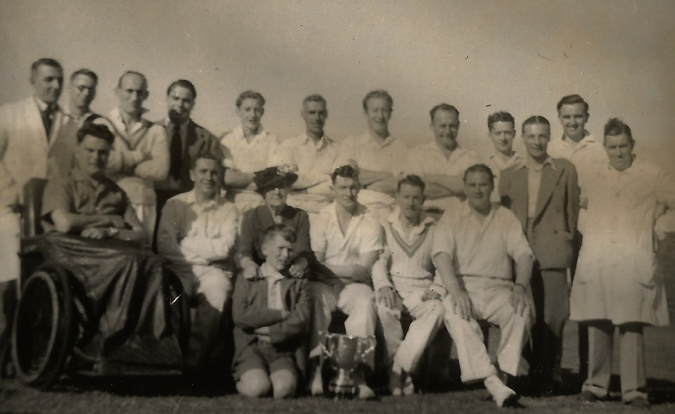 Arthur Holmes Cup Team Photo 1950
